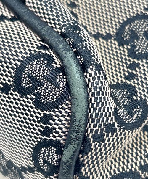 GUCCI（グッチ）GUCCI (グッチ) ハンドポーチ ベージュの古着・服飾アイテム