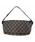 GUCCI (グッチ) ハンドポーチ ベージュ：15000円