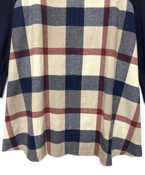 BLUE LABEL CRESTBRIDGE（ブルーレーベルクレストブリッジ）BLUE LABEL CRESTBRIDGE (ブルーレーベルクレストブリッジ) 長袖ワンピース ベージュ×ネイビー サイズ:36の古着・服飾アイテム