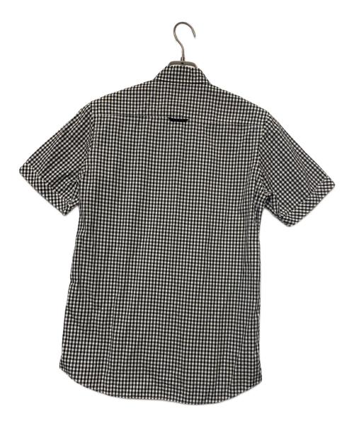 WTAPS（ダブルタップス）WTAPS (ダブルタップス) 半袖シャツ ブラック×ホワイト サイズ:Sの古着・服飾アイテム