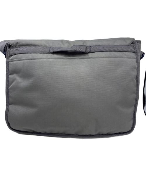 LeSportsac（レスポートサック）LeSportsac (レスポートサック) メッセンジャーバッグ グレーの古着・服飾アイテム