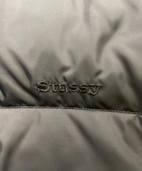 stussy（ステューシー）stussy (ステューシー) ダウンジャケット オリーブ×ブラック サイズ:XLの古着・服飾アイテム