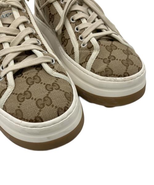 GUCCI（グッチ）GUCCI (グッチ) ローカットスニーカー ベージュ×ホワイト サイズ:SIZE 6の古着・服飾アイテム