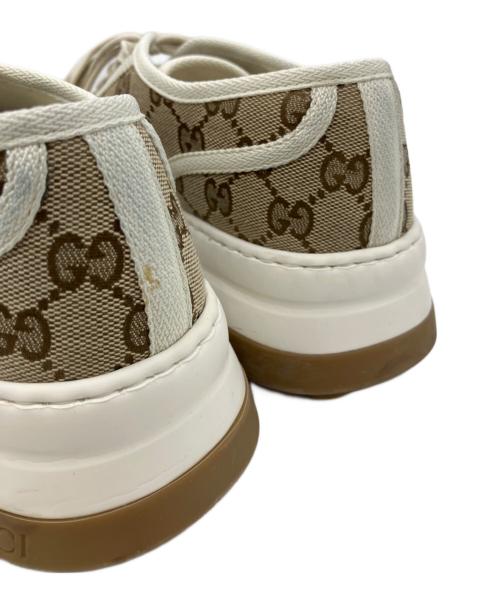 GUCCI（グッチ）GUCCI (グッチ) ローカットスニーカー ベージュ×ホワイト サイズ:SIZE 6の古着・服飾アイテム