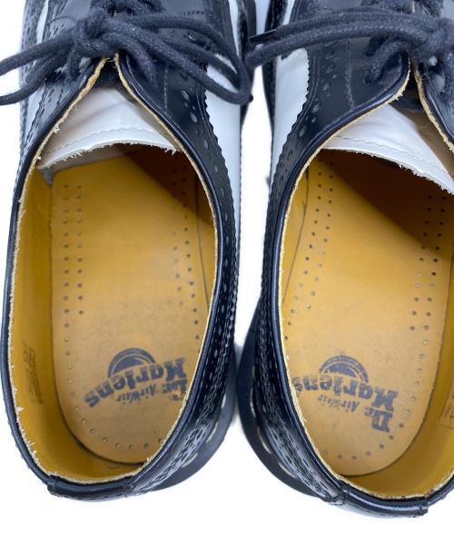 Dr.Martens（ドクターマーチン）Dr.Martens (ドクターマーチン) ウィングチップシューズ ホワイト×ブラック サイズ:US10の古着・服飾アイテム