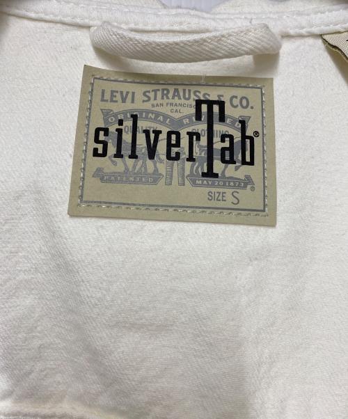 LEVI'S（リーバイス）LEVI'S (リーバイス) フード付きデニムジャケット ホワイト サイズ:Sの古着・服飾アイテム