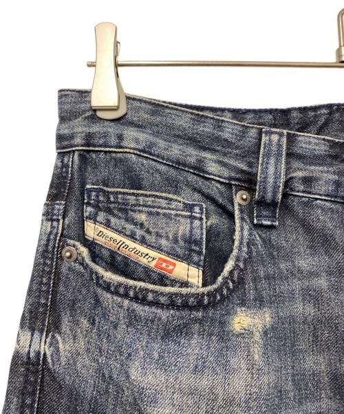 DIESEL（ディーゼル）DIESEL (ディーゼル) デニムパンツ インディゴ サイズ:W66（66ｃｍ）の古着・服飾アイテム