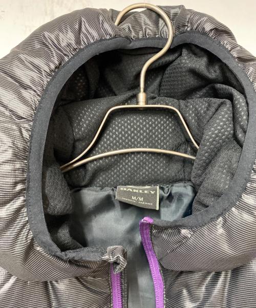 OAKLEY（オークリー）OAKLEY (オークリー) ダウンベスト パープル×ブラック サイズ:Mの古着・服飾アイテム