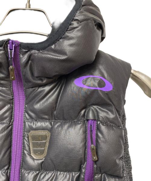 OAKLEY（オークリー）OAKLEY (オークリー) ダウンベスト パープル×ブラック サイズ:Mの古着・服飾アイテム