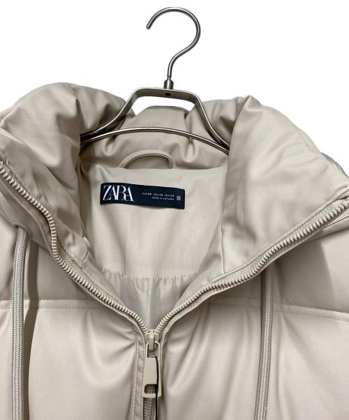 ZARA（ザラ）ZARA (ザラ) 中綿ジャケット ベージュ サイズ:XS 未使用品の古着・服飾アイテム