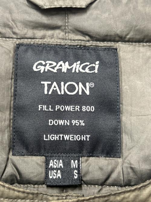 GRAMICCI（グラミチ）GRAMICCI (グラミチ) TAION (タイオン) ライトダウンジャケット カーキ サイズ:Mの古着・服飾アイテム