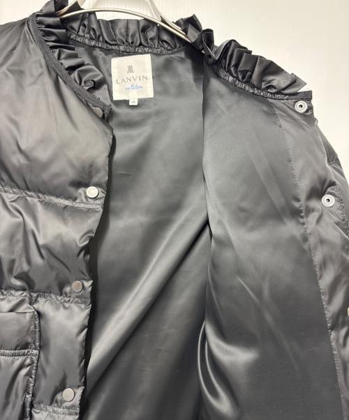 LANVIN en Bleu（ランバンオンブルー）LANVIN en Bleu (ランバンオンブルー) フリルカラーパイピングダウンジャケット ブラック サイズ:38の古着・服飾アイテム