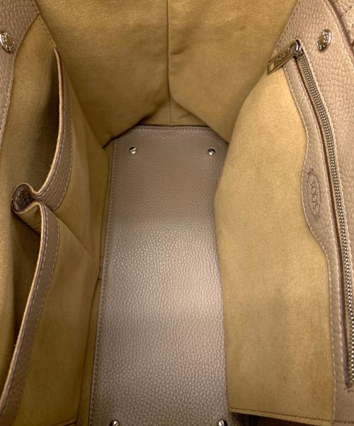 TOD'S（トッズ）TOD'S (トッズ) トートバッグ ベージュの古着・服飾アイテム
