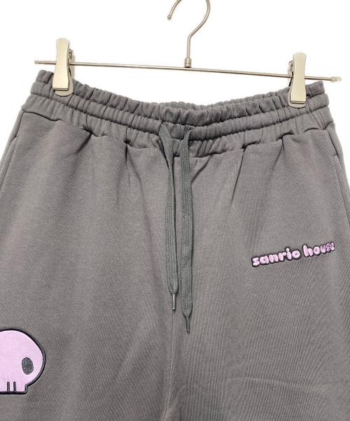 sanrio house（サンリオハウス）sanrio house (サンリオハウス) アップリケスウェットパンツ グレー サイズ:free 未使用品の古着・服飾アイテム