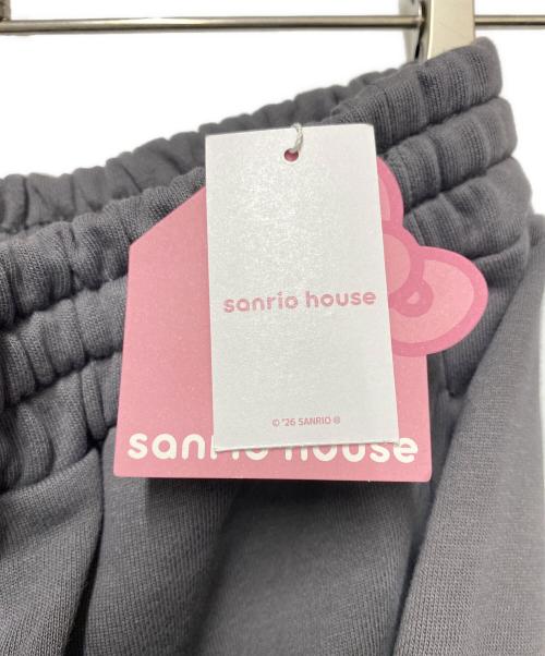 sanrio house（サンリオハウス）sanrio house (サンリオハウス) アップリケスウェットパンツ グレー サイズ:free 未使用品の古着・服飾アイテム