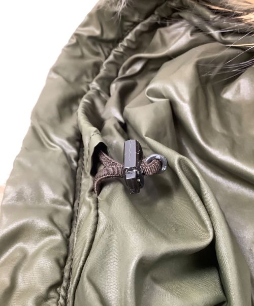 DUVETICA（デュベティカ）DUVETICA (デュベティカ) ダウンジャケット カーキ サイズ:Sの古着・服飾アイテム