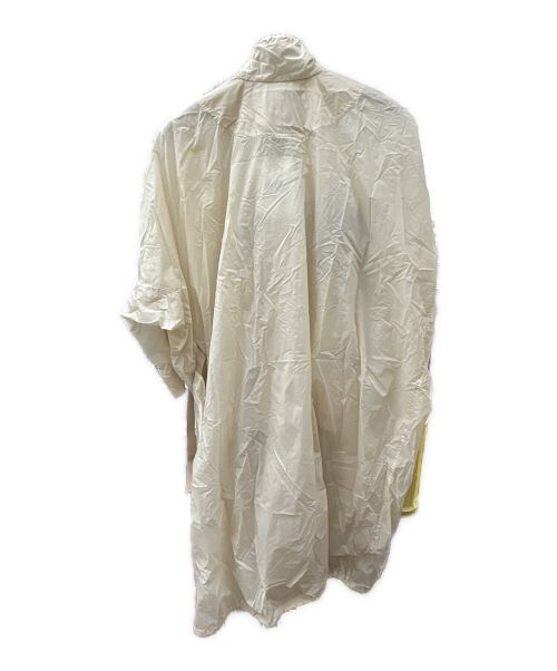 MONCLER（モンクレール）MONCLER (モンクレール) ナイロンコート ベージュ 未使用品の古着・服飾アイテム