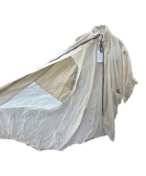 MONCLER（モンクレール）MONCLER (モンクレール) ナイロンコート ベージュ 未使用品の古着・服飾アイテム