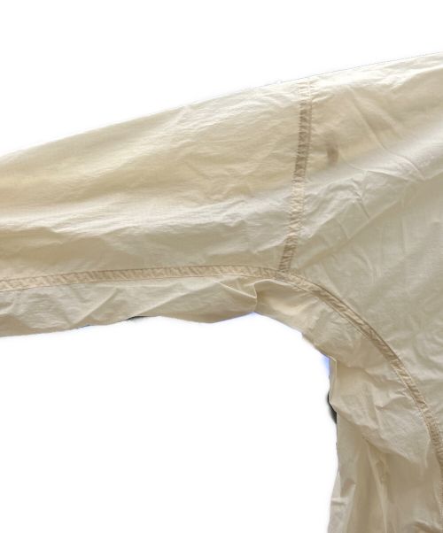 MONCLER（モンクレール）MONCLER (モンクレール) ナイロンコート ベージュ 未使用品の古着・服飾アイテム