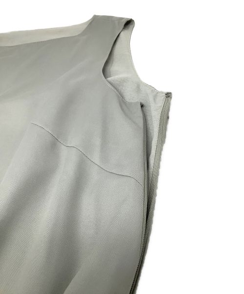 RIM.ARK（リムアーク）RIM.ARK (リムアーク) バックネックサマーワンピース ベージュ サイズ:Ｍの古着・服飾アイテム