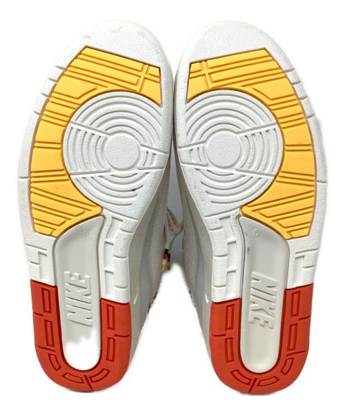 NIKE（ナイキ）NIKE (ナイキ) MAISON CHATEAU ROUGE (メゾンシャトールージュ) ミッドカットスニーカー ホワイト×イエロー サイズ:24 未使用品の古着・服飾アイテム