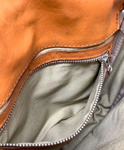 SLOW（スロウ）SLOW (スロウ) ホースレザーショルダーバッグ　SLOW（スロウ） ブラウンの古着・服飾アイテム