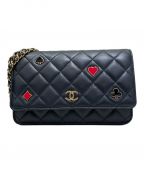 CHANELシャネル）の古着「チェーンウォレット」｜ブラック×ゴールド