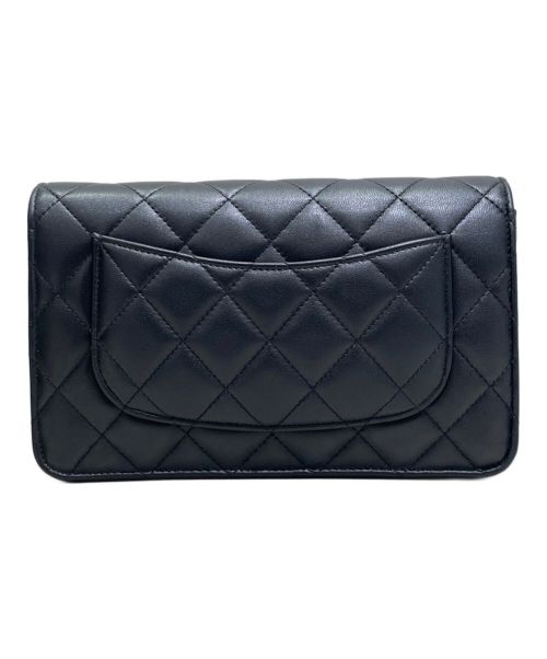 CHANEL（シャネル）CHANEL (シャネル) チェーンウォレット ブラック×ゴールドの古着・服飾アイテム