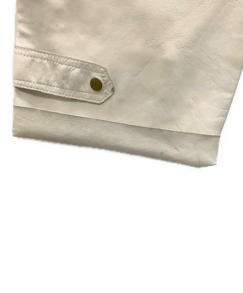 theory（セオリー）theory (セオリー) レザーパンツ theory(セオリー)  341940  ライトグレー サイズ:SIZE ２ 未使用品の古着・服飾アイテム