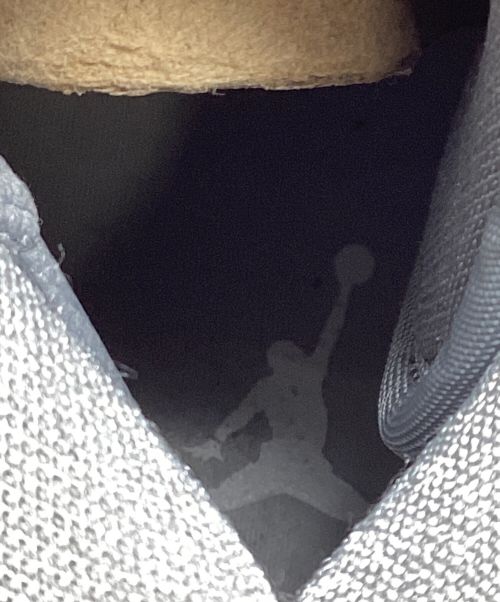 NIKE（ナイキ）NIKE (ナイキ) ハイカットスニーカー NIKE(ナイキ) AirAir Jordan 1 Mid SEDNDN4281-100 グレー サイズ:25の古着・服飾アイテム