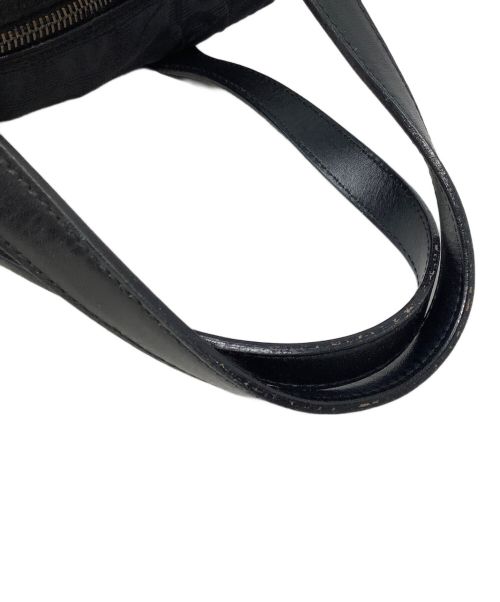 CHANEL（シャネル）CHANEL (シャネル) ミニトラベルバッグ　CHANEL（シャネル）A15828　ニュートラベルライン ブラックの古着・服飾アイテム