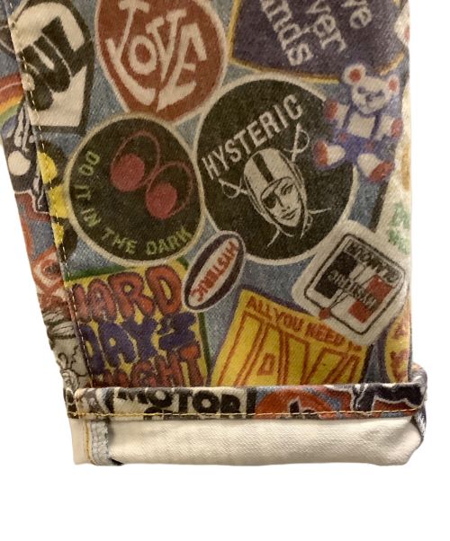 Hysteric Glamour（ヒステリックグラマー）Hysteric Glamour (ヒステリックグラマー) 9分丈スリムパンツ Hysteric Glamour（ヒステリックグラマー）　WAPPEN REMIX柄  01232AP03 マルチカラー サイズ:W26 未使用品の古着・服飾アイテム