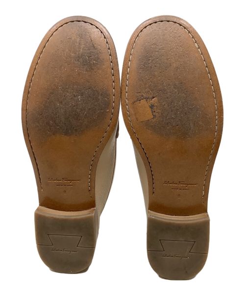 Salvatore Ferragamo（サルヴァトーレ フェラガモ）Salvatore Ferragamo (サルヴァトーレ フェラガモ) モカシンローファー　Salvatore Ferragamo（サルヴァトーレ フェラガモ）0725789　ガンチーニ ベージュ サイズ:8の古着・服飾アイテム