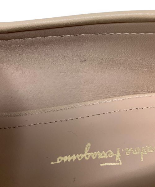 Salvatore Ferragamo（サルヴァトーレ フェラガモ）Salvatore Ferragamo (サルヴァトーレ フェラガモ) モカシンローファー　Salvatore Ferragamo（サルヴァトーレ フェラガモ）0725789　ガンチーニ ベージュ サイズ:8の古着・服飾アイテム