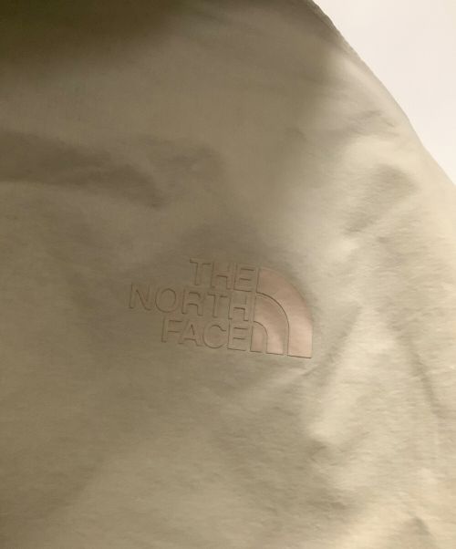 THE NORTH FACE（ザ ノース フェイス）THE NORTH FACE (ザ ノース フェイス) リバーシブルテックエアーフーディ　THE NORTH FACE(ノースフェイス)　NTW62289 グレー サイズ:ｓの古着・服飾アイテム