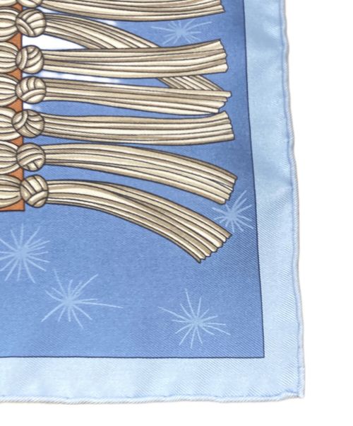 HERMES（エルメス）HERMES (エルメス) シルクスカーフ　HERMES（エルメス）　空飛ぶ絨毯に乗って カレ90 ブルーの古着・服飾アイテム