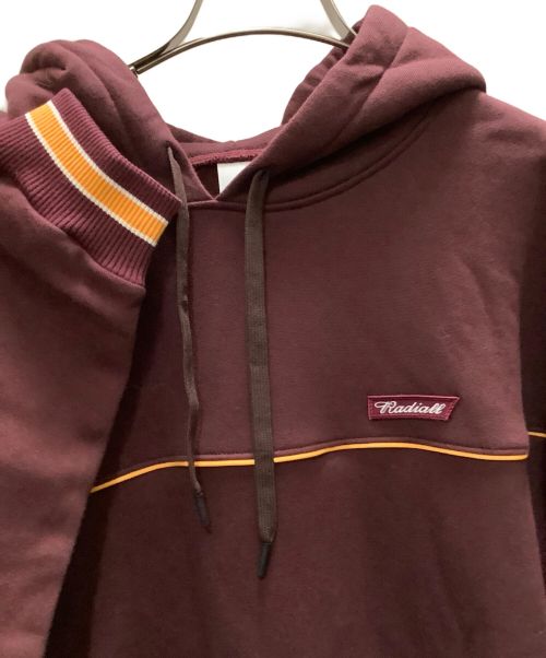 RADIALL（ラディアル）RADIALL (ラディアル) フラッグスフーディスウェット　RADIALL（ラディアル）　RAD-22AW-CUT014 レッド サイズ:XL 未使用品の古着・服飾アイテム