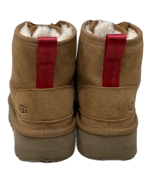 UGG（アグ）UGG (アグ) Neumel Platform Zip Suede　UGG（アグ）1122677 ブラウン サイズ:22の古着・服飾アイテム