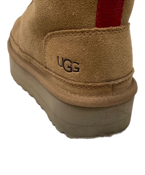 UGG（アグ）UGG (アグ) Neumel Platform Zip Suede　UGG（アグ）1122677 ブラウン サイズ:22の古着・服飾アイテム