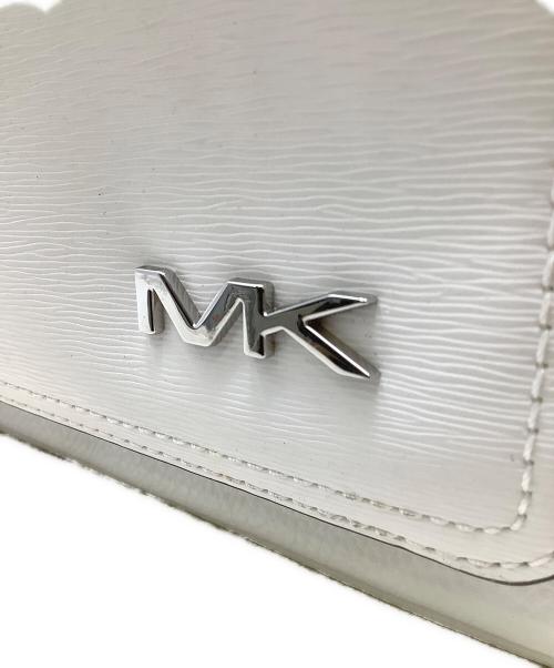 MICHAEL KORS（マイケル・コース）MICHAEL KORS (マイケルコース) デイパック MICHAEL KORS(マイケルコース) 37F3COLB2U COOPER ホワイト×ブラックの古着・服飾アイテム