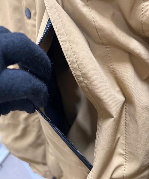 THE NORTH FACE（ザ ノース フェイス）THE NORTH FACE (ザ ノース フェイス) Mountain Down Jacke THE NORTH FACE(ザ ノース フェイス) ND91930 カーキ×ブラック サイズ:Lの古着・服飾アイテム