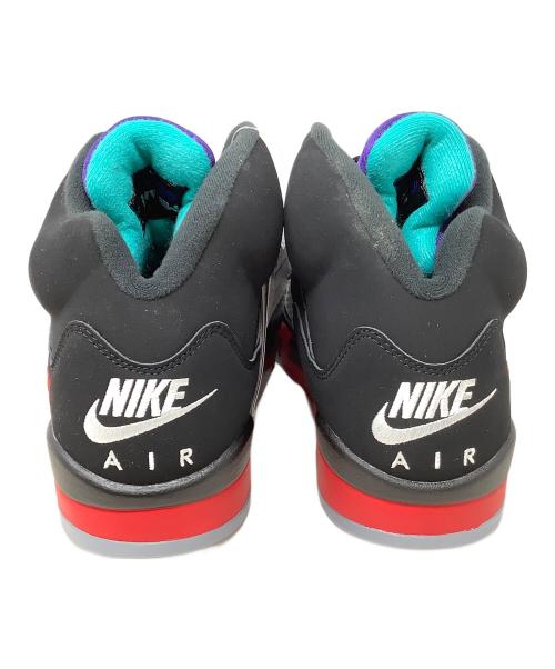 NIKE（ナイキ）NIKE (ナイキ) ハイカットスニーカー　NIKE（ナイキ）　Air Jordan 5 Retro ”top3” ブラック サイズ:28cm 未使用品の古着・服飾アイテム