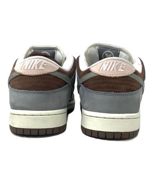NIKE SB（ナイキエスビー）NIKE SB (ナイキエスビー) DUNK LOW PRO QS　NIKE SB（ナイキエスビー）掘米　雄斗 グレー×ホワイト サイズ:27.5の古着・服飾アイテム