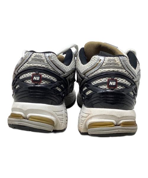 NEW BALANCE（ニューバランス）NEW BALANCE (ニューバランス) スニーカー NEW BALANCE（ニューバランス）　M1906RA ホワイト×グレー サイズ:27の古着・服飾アイテム