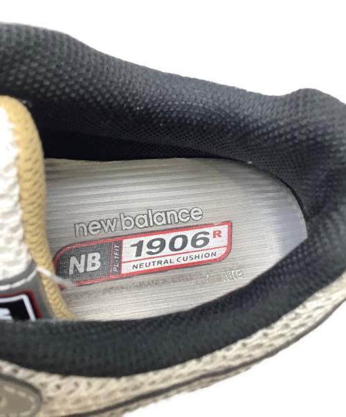 NEW BALANCE（ニューバランス）NEW BALANCE (ニューバランス) スニーカー NEW BALANCE（ニューバランス）　M1906RA ホワイト×グレー サイズ:27の古着・服飾アイテム