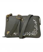 A.D.M.J.エーディーエムジェイ）の古着「ショルダーウォレット CRYSTALS POUCHWALLET(クリスタルズ　ポーチウォレット)　A.D.M.J.(エーディーエムジェー)」｜グレー