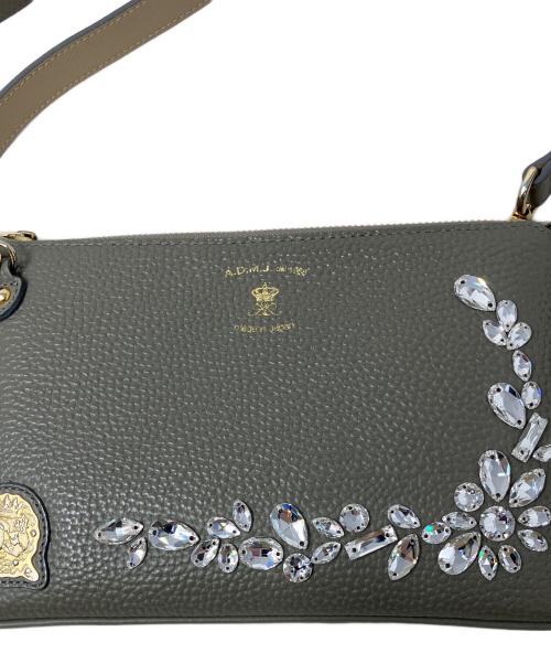 A.D.M.J.（エーディーエムジェイ）A.D.M.J. (エーディーエムジェイ) ショルダーウォレット CRYSTALS POUCHWALLET(クリスタルズ　ポーチウォレット)　A.D.M.J.(エーディーエムジェー) グレーの古着・服飾アイテム