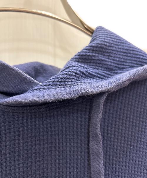 STONE ISLAND（ストーンアイランド）STONE ISLAND (ストーンアイランド) フード付きワッフルパーカー　STONE ISLAND（ストーンアイランド）　611523243 ネイビー サイズ:Lの古着・服飾アイテム