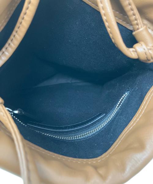 VASIC（ヴァジック）VASIC (ヴァジック) 巾着ショルダーバッグ　VASIC（ヴァジック）　WELLS MINI ブラウンの古着・服飾アイテム