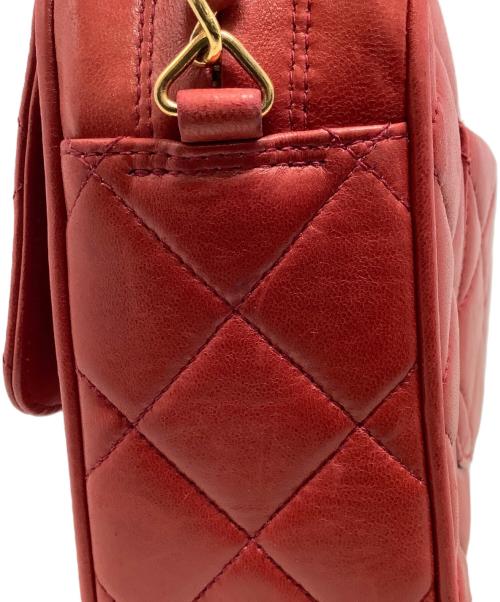 CHANEL（シャネル）CHANEL (シャネル) ショルダーバッグ レッドの古着・服飾アイテム